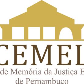 Logo do Centro de Memória da Justiça Eleitoral de Pernambuco, exibindo um ícone de edifício estilizado em cor dourada, reminiscente de uma construção clássica com colunas e um frontão triangular. Abaixo do ícone, o nome 'CEMEL' é destacado em letras grandes, seguido pelo texto completo 'Centro de Memória da Justiça Eleitoral de Pernambuco' em uma fonte menor, tudo sobre um fundo transparente. A paleta de cores utiliza tons de dourado e marrom, sugerindo solenidade e importância histórica.