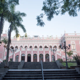 Fachada do Palácio Cruz e Sousa para os jardins do Museu