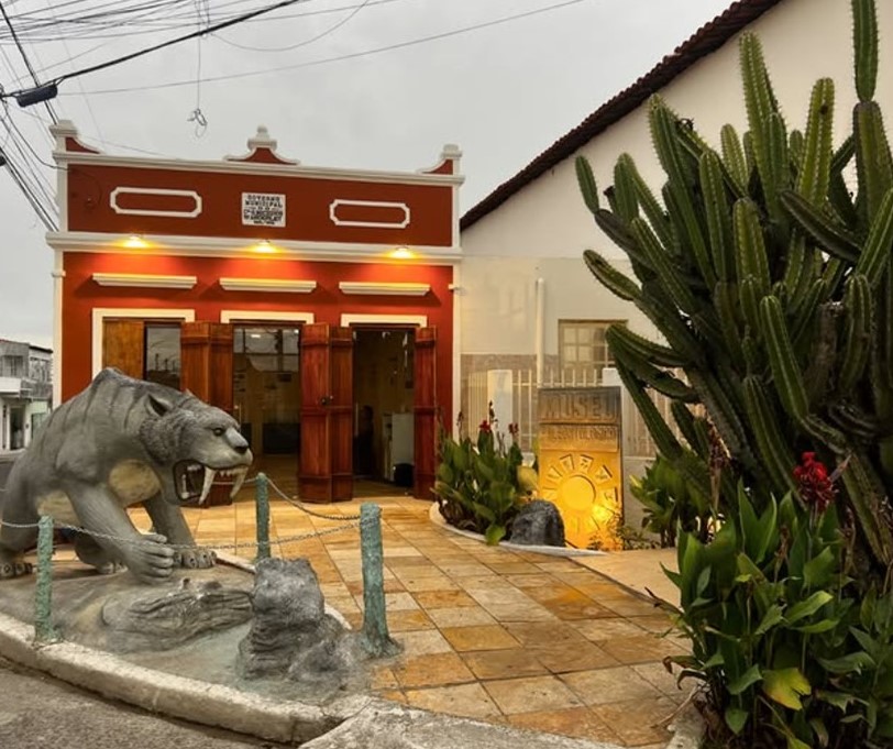 Fachada do Museu Paleontológico Otaviano Florentino Ritir