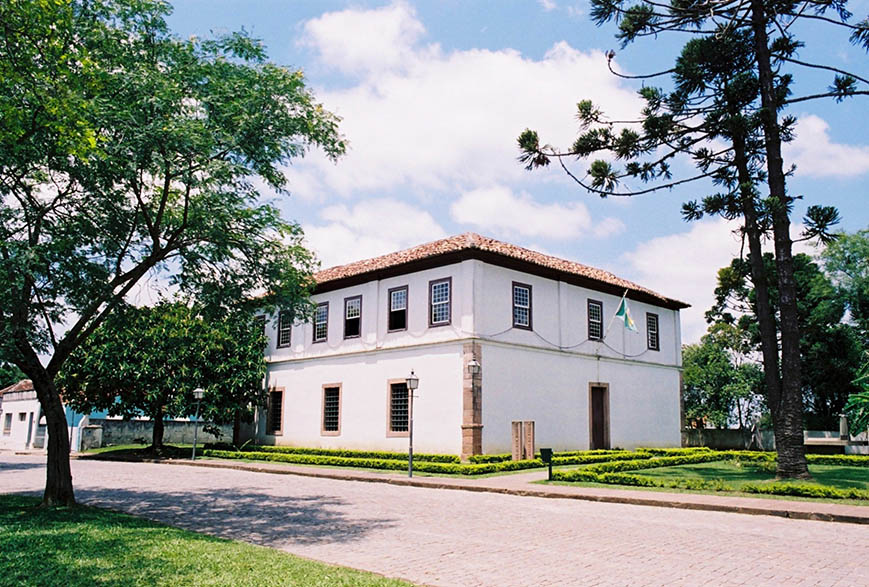Museu de Armas Osíris Stenghel Guimarães