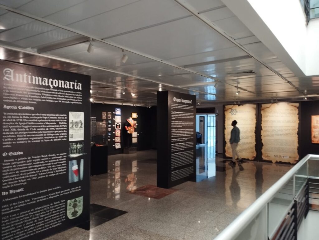 Detalhes da exposição Maçonarias - Cadeias de União