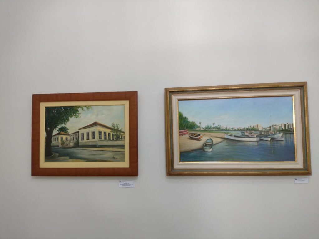Telas da artista plástica Lecy Navega