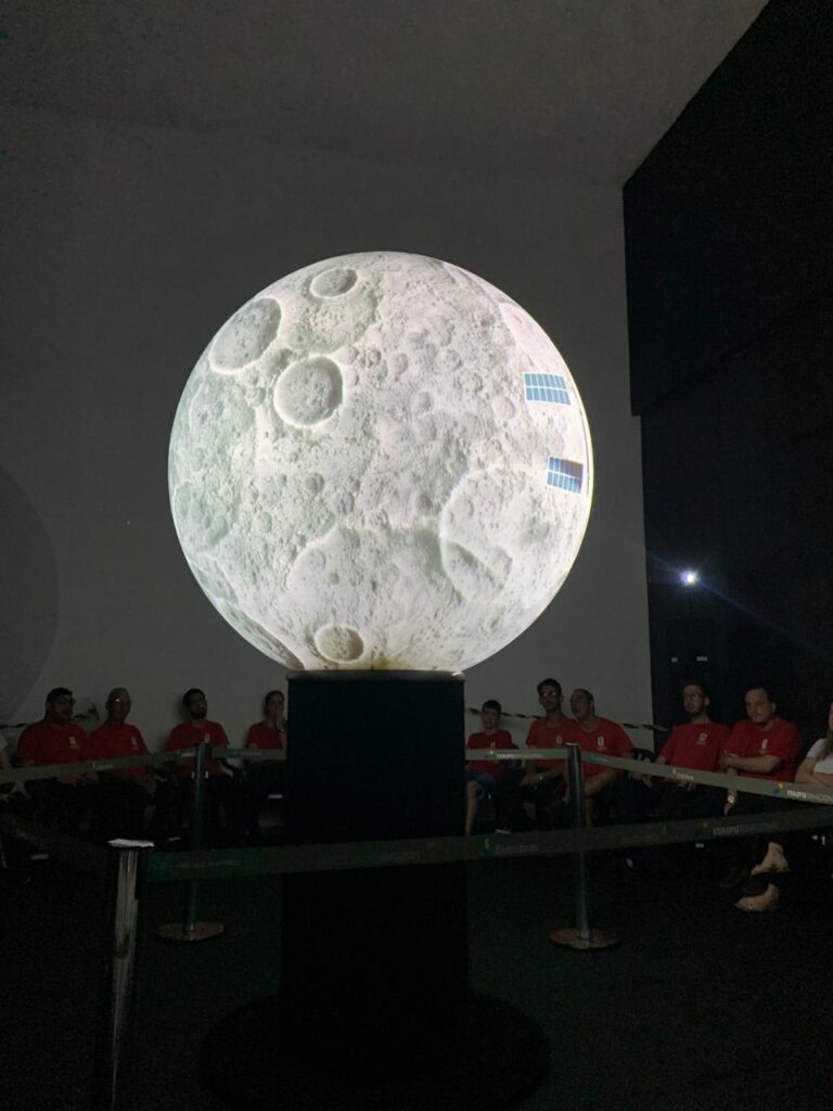 Ciência na Esfera - alunos da Pestalozzi